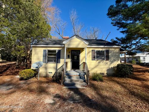 110 N Martin Luther King Jr Dr, Williamston, NC, 27892-2338 | Card Image