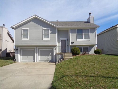8612 Ne 111th St, Kansas City, MO, 64157-1084 | Card Image