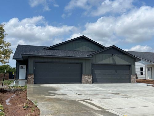1993-1995 N Reece St, Goddard, KS, 67052 | Card Image