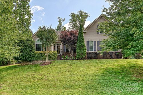 4018 Harmattan Dr, Denver, NC, 28037-5511 | Card Image