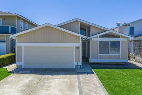 654 Imperial Dr, Pacifica, CA, 94044-1753 | Card Image