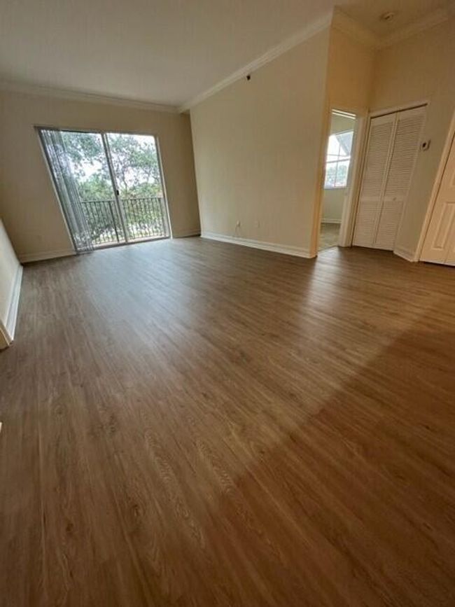 APT-205 - 4520 Pga Blvd, Condo with 2 bedrooms, 2 bathrooms and null parking in Palm Beach Gardens FL | Image 4