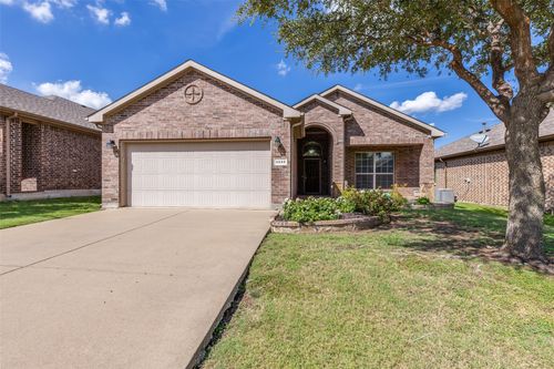 3025 Beaver Creek Dr, Fort Worth, TX, 76177-2715 | Card Image