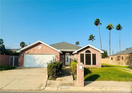 3600 Cedar Ave, McAllen, TX, 78501-7909 | Card Image