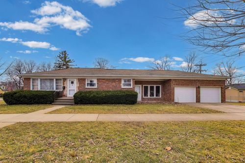 320 N Prospect Manor Ave, Mount Prospect, IL, 60056-2334 | Card Image