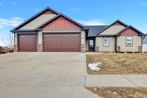 901 40th Ave Ne, Great Falls, MT, 59404-4300 | Card Image