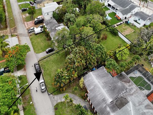 524 Sw 5th Ave, Hallandale Beach, FL, 33009-6230 | Card Image