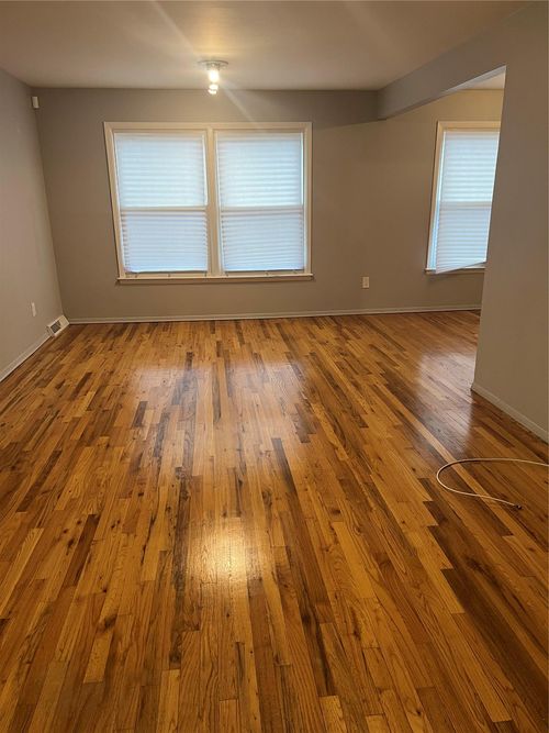 2-15 215th St, Bayside, NY, 11360-1224 | Card Image
