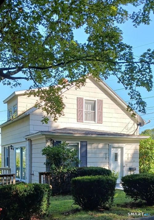 31 Hewitt Dr, Uncasville, CT, 06382-2607 | Card Image