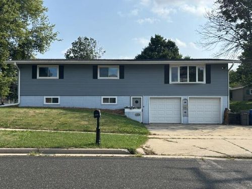 125 E Spaulding St, Watertown, WI, 53098-1803 | Card Image