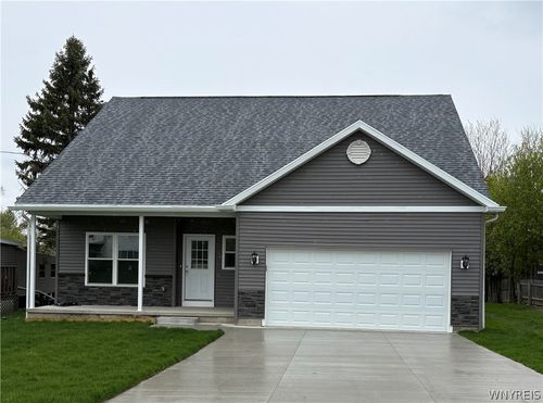 5200 Berg Rd, West Seneca, NY, 14218-3771 | Card Image