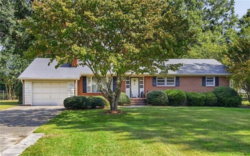 131 Louella Dr, Winston-Salem, NC, 27107-1931 | Card Image