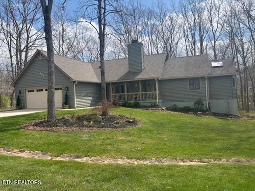 101 Hilton Ln, Crossville, TN, 38558-8689 | Card Image