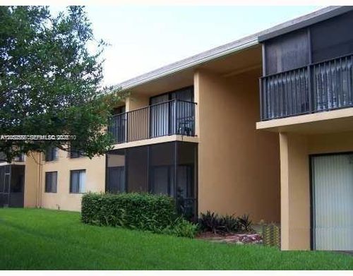 60-5841 Washington St, Hollywood, FL, 33023-7427 | Card Image