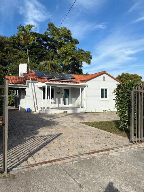 1757 Sw 24th Ter, Miami, FL, 33145-3835 | Card Image