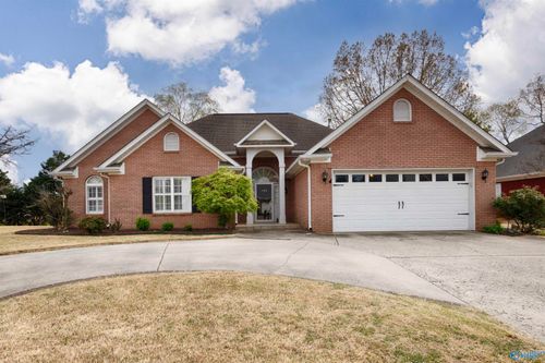 105 Kentucky Dr, Madison, AL, 35758-6237 | Card Image