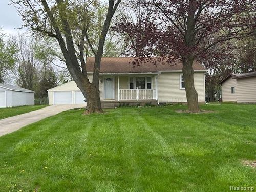 1055 Ransom Dr, Grand Blanc, MI, 48507-4203 | Card Image