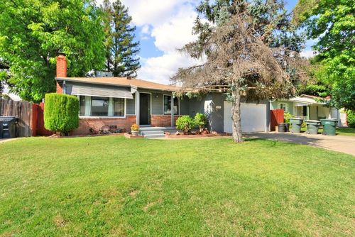 4221 42nd Ave, Sacramento, CA, 95824-3726 | Card Image
