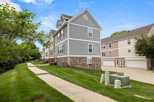 15226 Greenbelt Dr, Urbandale, IA, 50323-2525 | Card Image