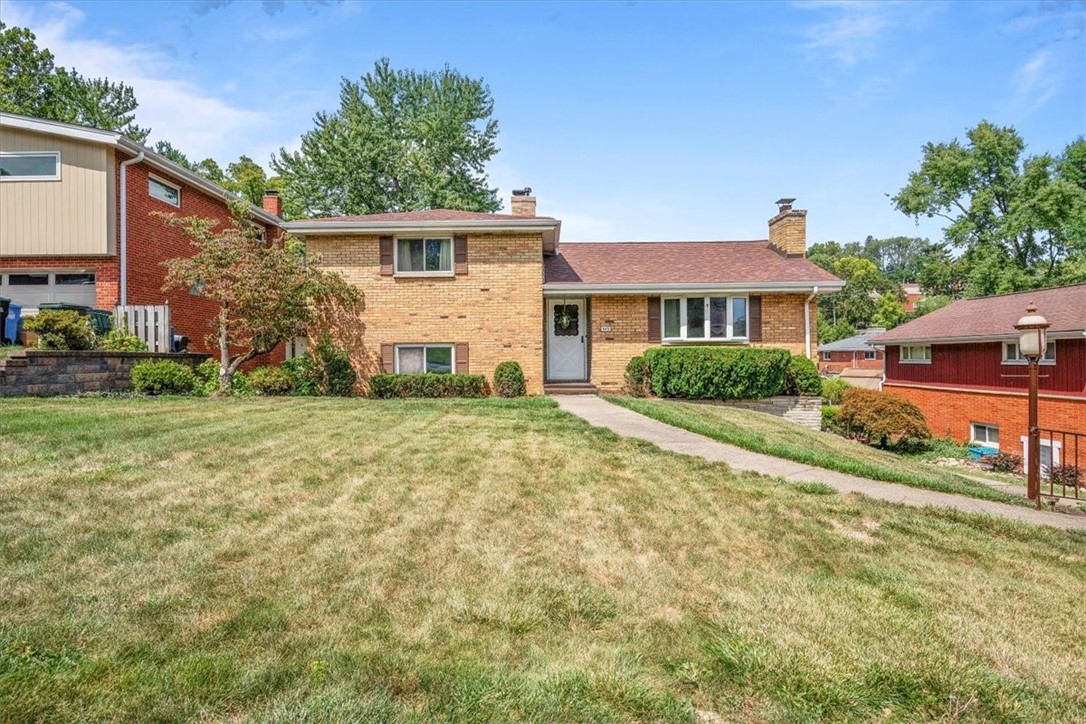 Girard Rd, Pittsburgh, PA 15227