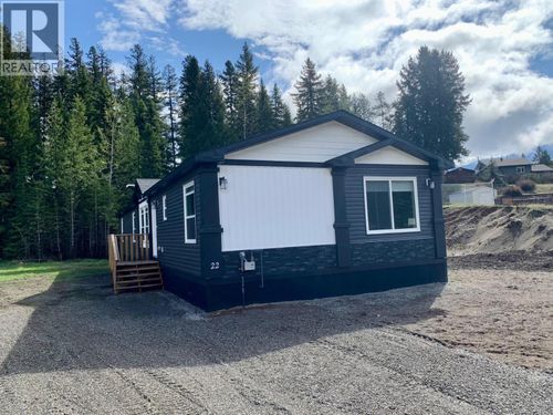 22 Cherokee Dr, Elkford, BC, V0B1H0 | Card Image