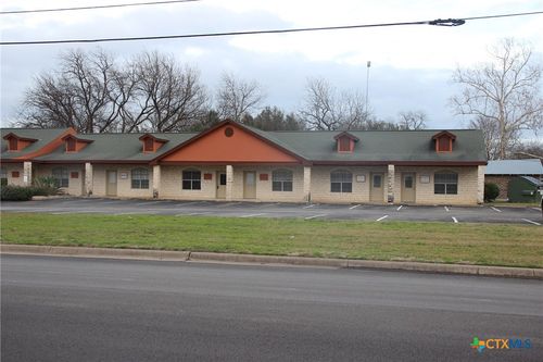 110-111-112-1915 S Austin Avenue, Georgetown, TX, 78626 | Card Image