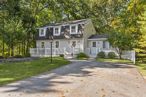 3 Travis Road, Nashua, NH, 03063 | Card Image