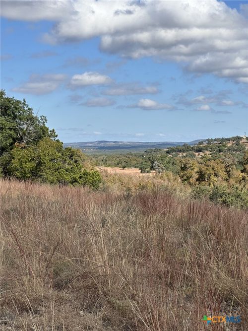 525 Outlook Dr, Wimberley, TX, 78676-4689 | Card Image