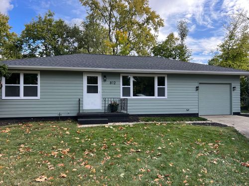 812 S Fair St, Champaign, IL, 61821-4317 | Card Image