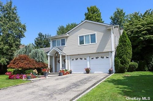 27 Brookfield Road, Manhasset Hills, NY, 11040 | Card Image