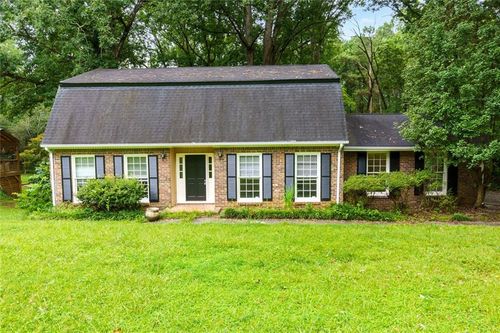 2067 Crescent Dr, Snellville, GA, 30078-3012 | Card Image