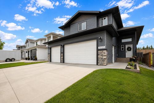 10725 150 Ave, Grande Prairie, AB, T8X0S3 | Card Image
