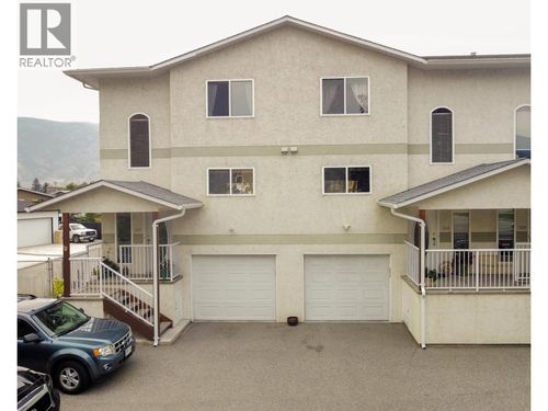 105-158 Green Ave W, Penticton, BC, V2A3T1 | Card Image