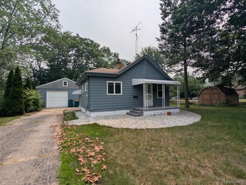 12154 Benson Rd, Mount Morris, MI, 48458-1463 | Card Image