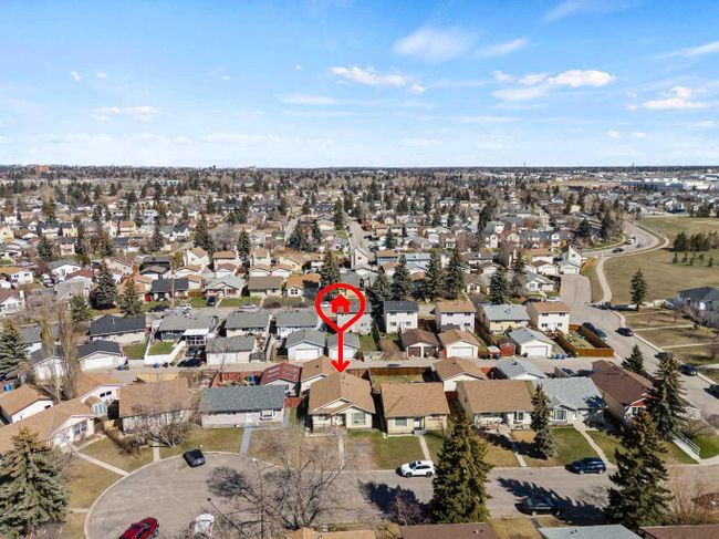 19 Erin Park Bay Se, Home with 4 bedrooms, 2 bathrooms and 2 parking in Calgary AB | Image 42
