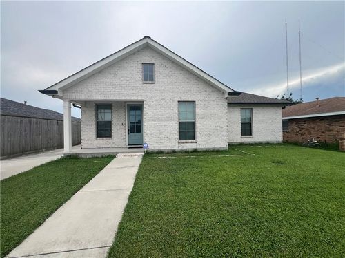 3708 Veronica Dr, Chalmette, LA, 70043-1418 | Card Image