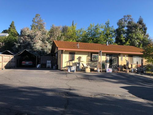 8284 Prospect St, Mokelumne Hill, CA, 95245-9424 | Card Image