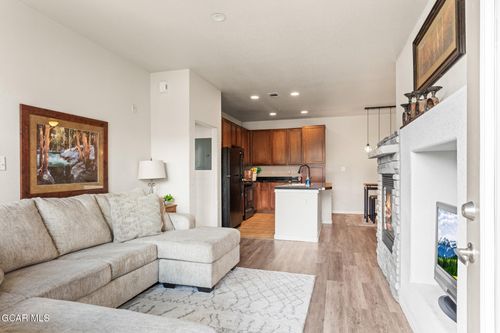 b206-152 Village Rd, Granby, CO, 80446-8730 | Card Image