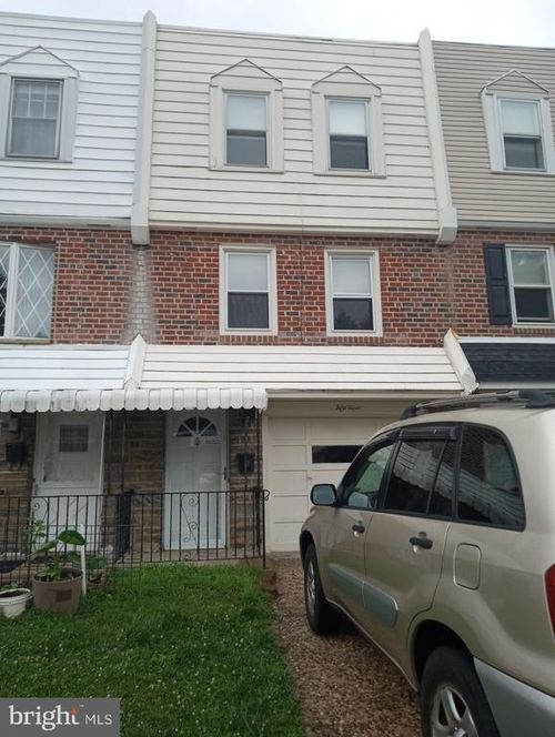 58 Suburban Ln, UPPER DARBY, PA, 19082-2616 | Card Image