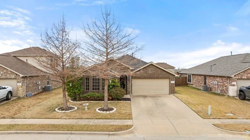 335 Coral Vine Ln, Burleson, TX, 76028-2741 | Card Image