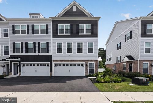40 Autumn Park Dr, MEDFORD, NJ, 08055-3038 | Card Image