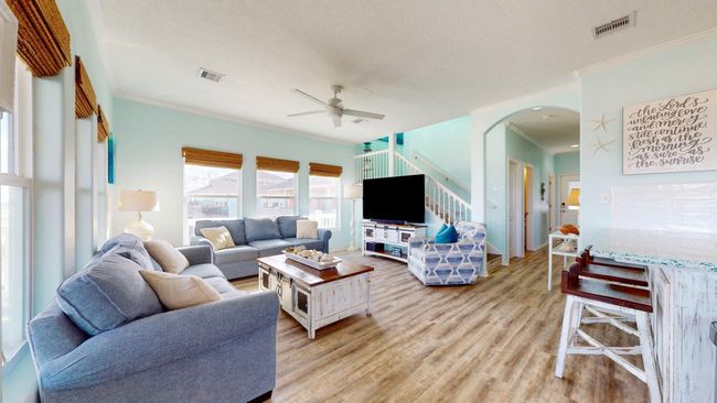1822 Redfish Ln, House other with 5 bedrooms, 3 bathrooms and 2 parking in Crystal Beach TX | Image 6