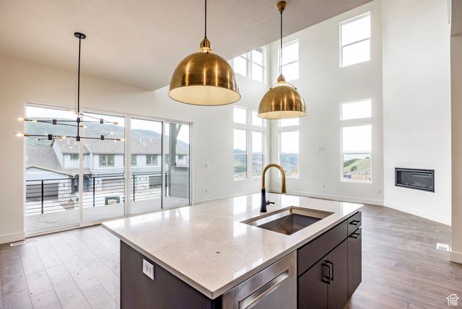 495 W Ascent Dr, Townhouse with 3 bedrooms, 3 bathrooms and 2 parking in Hideout UT | Image 8