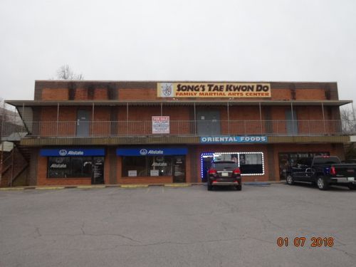 2060 Fort Campbell Blvd, Clarksville, TN, 37042-4975 | Card Image