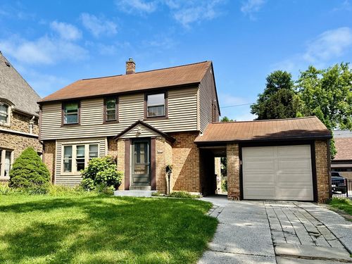 4856 N Woodburn Street, Whitefish Bay, WI, 53217 | Card Image