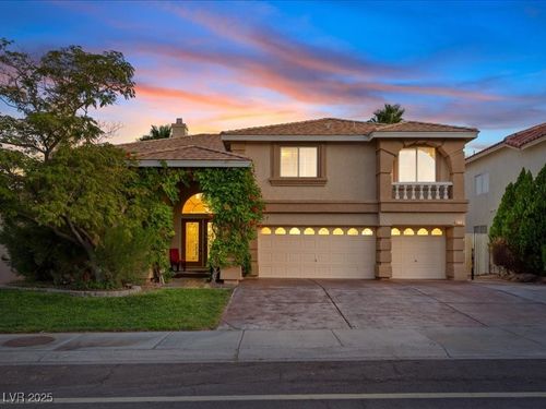 8729 W Gilmore Ave, Las Vegas, NV, 89129-7687 | Card Image