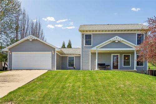 101 Lindemann Dr, Iowa City, IA, 52245-9317 | Card Image