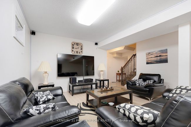 9 Haywood Dr, House other with 6 bedrooms, 5 bathrooms and 4 parking in Brampton ON | Image 29