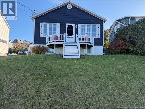 390 Victoria St, Dalhousie, NB, E8C2S4 | Card Image