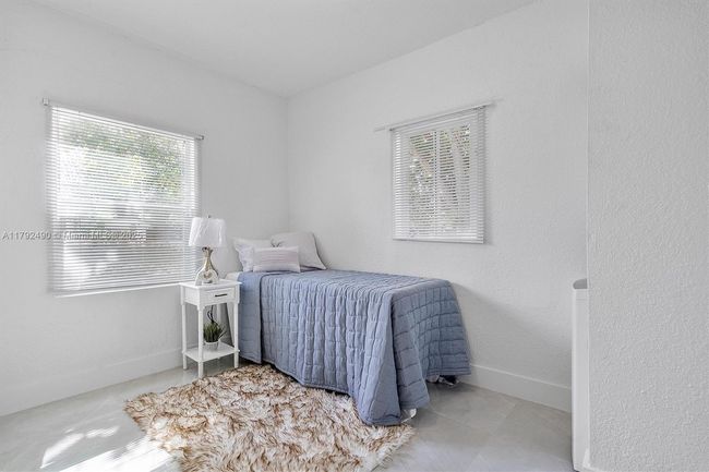 1810 Nw 47 Th St, House other with 4 bedrooms, 2 bathrooms and null parking in MIAMI FL | Image 14